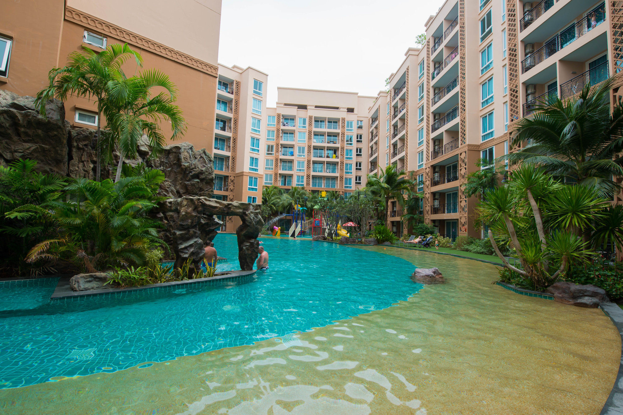 חוף ג'ומטיין Atlantis Pattaya High Service מראה חיצוני תמונה