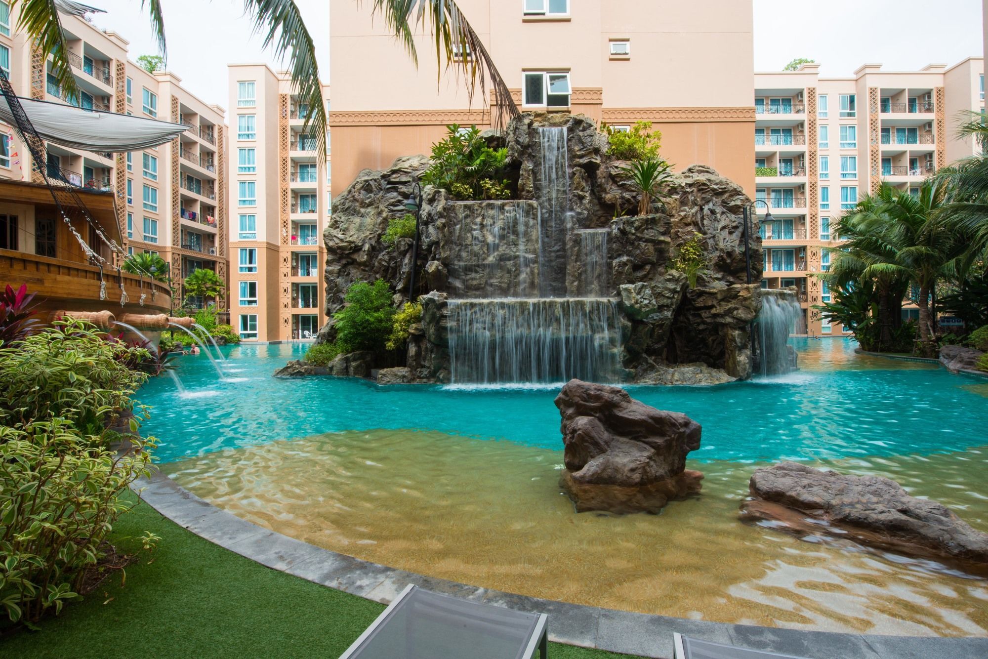 חוף ג'ומטיין Atlantis Pattaya High Service מראה חיצוני תמונה