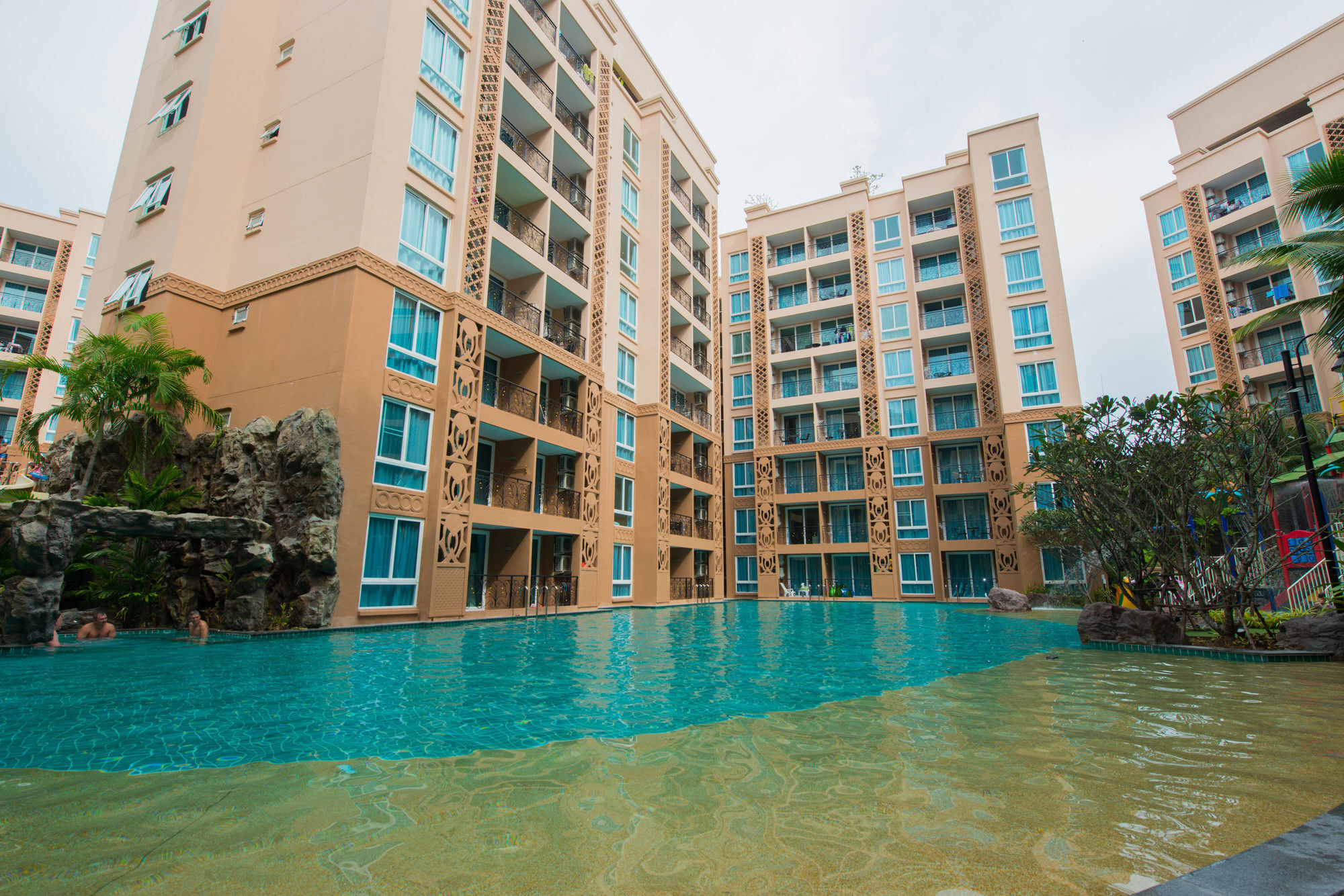 חוף ג'ומטיין Atlantis Pattaya High Service מראה חיצוני תמונה